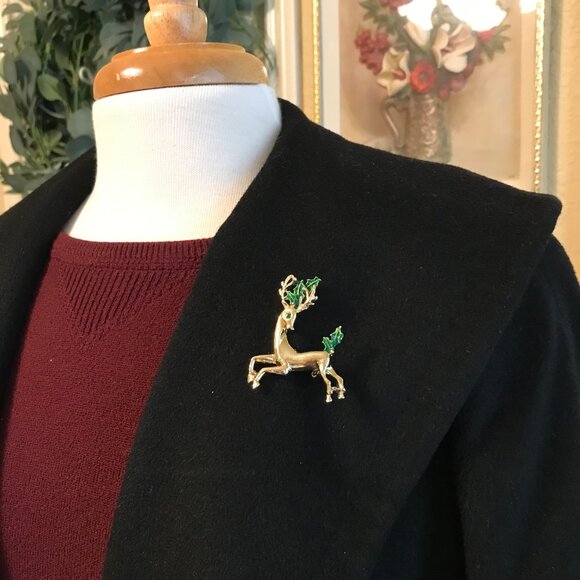 Christmas Brooch - Prancing Reindeer Signed Gerry's - Picture 5 of 5